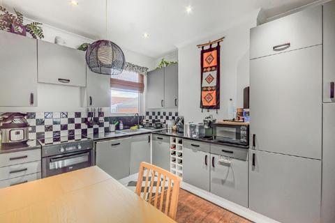 3 bedroom flat for sale, Ravenshaw Street, West Hampstead