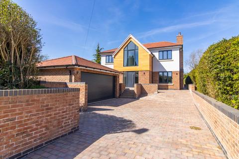 4 bedroom detached house for sale, High Street, Desford, Leicester, LE9