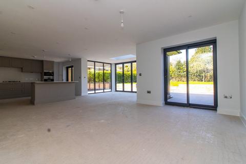 4 bedroom detached house for sale, High Street, Desford, Leicester, LE9