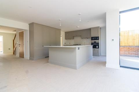 4 bedroom detached house for sale, High Street, Desford, Leicester, LE9
