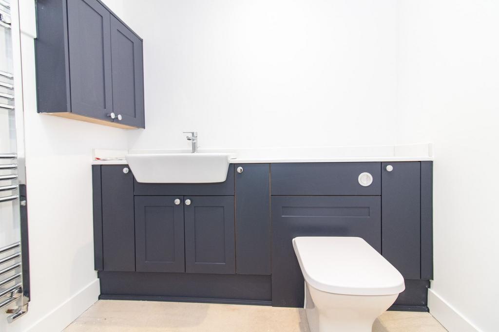 Cloakroom/wc
