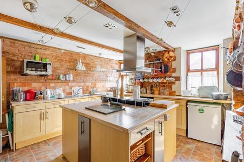 1 Dolben Square, Finedon, Wellingborough, NN9 5LY
