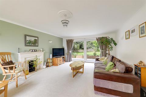 4 bedroom detached house for sale, Longlands Spinney, Worthing