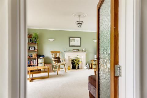 4 bedroom detached house for sale, Longlands Spinney, Worthing
