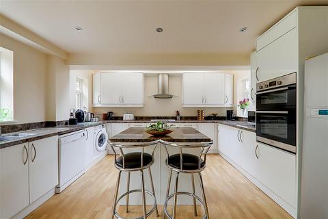 4 bedroom detached house for sale, Longlands Spinney, Worthing
