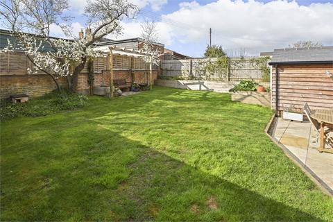 3 bedroom end of terrace house for sale, Quainton Road, Waddesdon, Buckinghamshire.