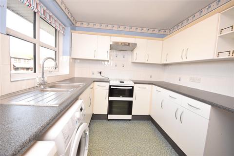 3 bedroom bungalow for sale, Queensbury Avenue, Outwood, Wakefield, West Yorkshire