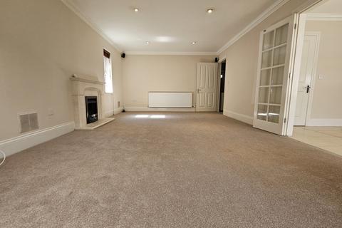 4 bedroom detached house for sale, Falconer Road, Fleet, Hampshire