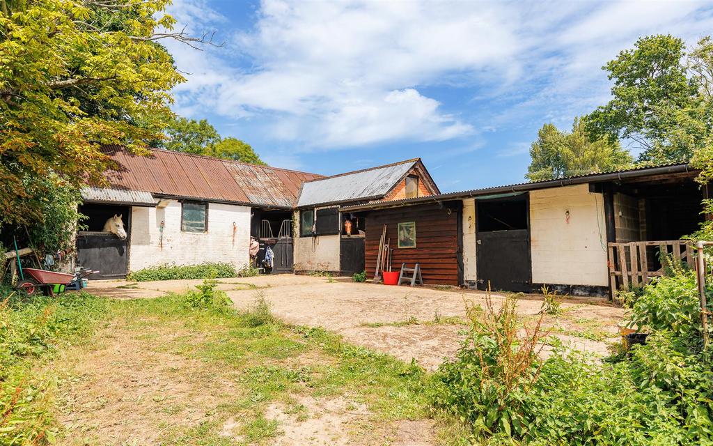 Stable Yard