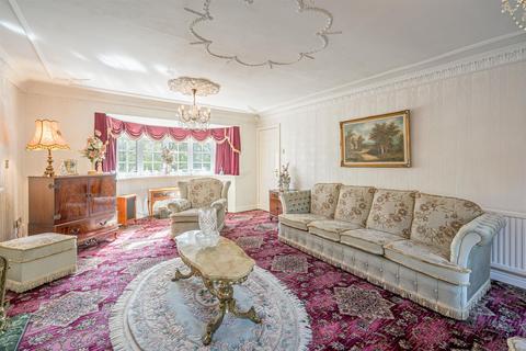 undefined, Mountain Ash Drive, Pedmore, DY9 0YR