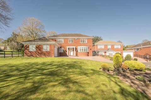 4 bedroom detached house for sale, Mountain Ash Drive, Pedmore, DY9 0YR
