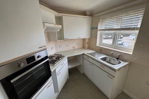 2 bedroom ground floor flat for sale, Colin Road, Paignton TQ3