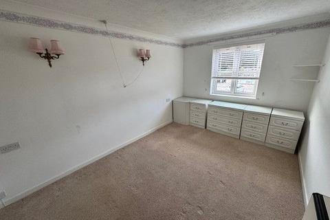 2 bedroom ground floor flat for sale, Colin Road, Paignton TQ3