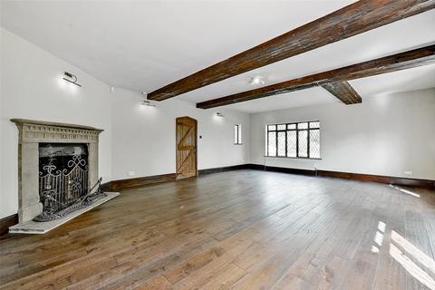5 bedroom detached house to rent, Ridgemead Road, Englefield Green, Egham, Surrey, TW20