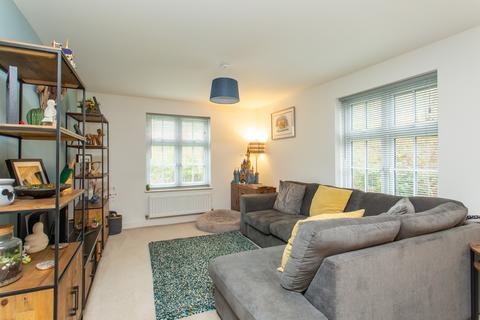 16 Sidney Grove, Herne Bay, CT6 5FE