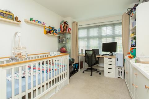 16 Sidney Grove, Herne Bay, CT6 5FE