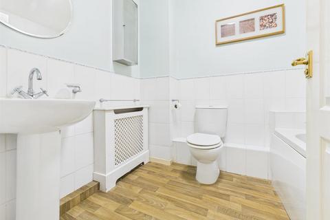 2 bedroom semi-detached house for sale, Highfield Court, Gateshead NE10