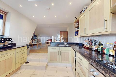 4 bedroom flat for sale, Crewys Road, NW2