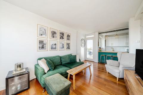 2 bedroom apartment for sale, Whitlock Drive, London SW19