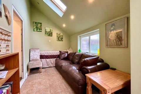 4 bedroom detached house for sale, Gladstone Street, Telford TF1