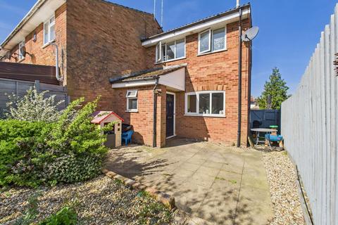 3 bedroom semi-detached house for sale, Southgate Drive, Towcester, NN12