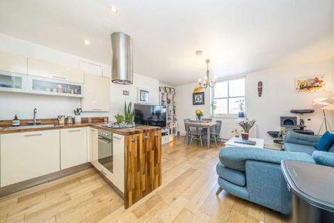 3 bedroom flat for sale, Bow Road, London E3