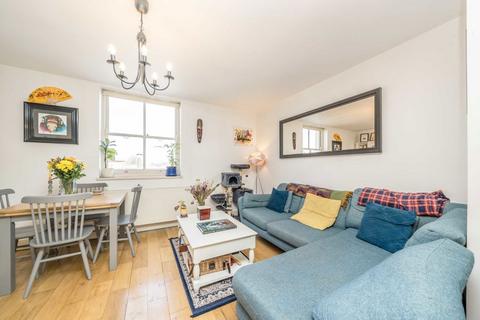 3 bedroom flat for sale, Bow Road, London E3