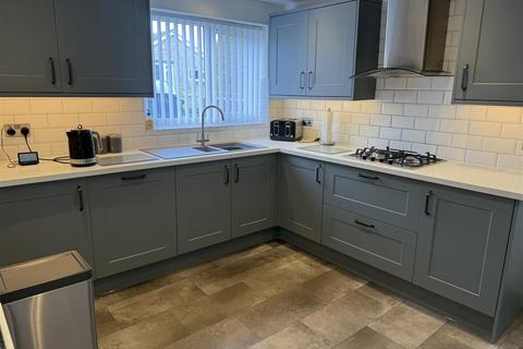 3 bedroom detached bungalow for sale, Westfields Avenue, Mirfield WF14