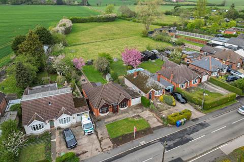 2 bedroom detached bungalow for sale, Hawthorn Road, Cherry Willingham, Lincoln, Lincolnshire, LN3