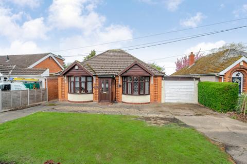 2 bedroom detached bungalow for sale, Hawthorn Road, Cherry Willingham, Lincoln, Lincolnshire, LN3