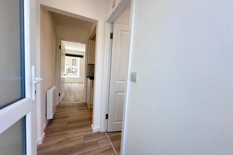 1 bedroom flat to rent, Flat 10A, Old Barclays Bank PLC, - Bethcar Street, Ebbw Vale