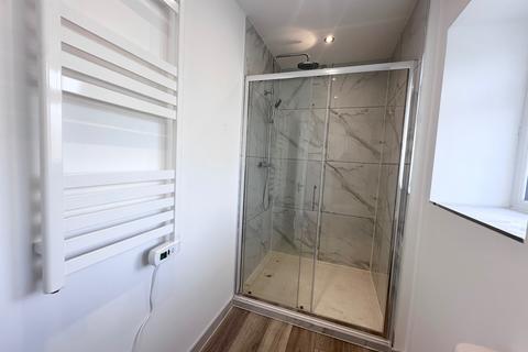 1 bedroom flat to rent, Flat 10A, Old Barclays Bank PLC, - Bethcar Street, Ebbw Vale