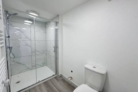 1 bedroom flat to rent, Flat 12B, Old Barclays Bank PLC, - Bethcar Street, Ebbw Vale