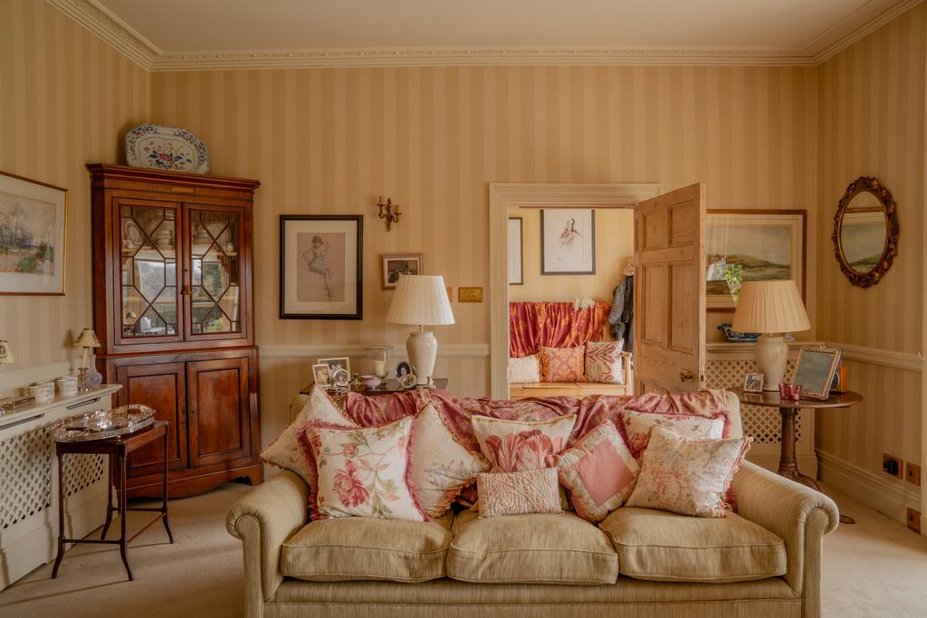 271137 - A743009.jpg