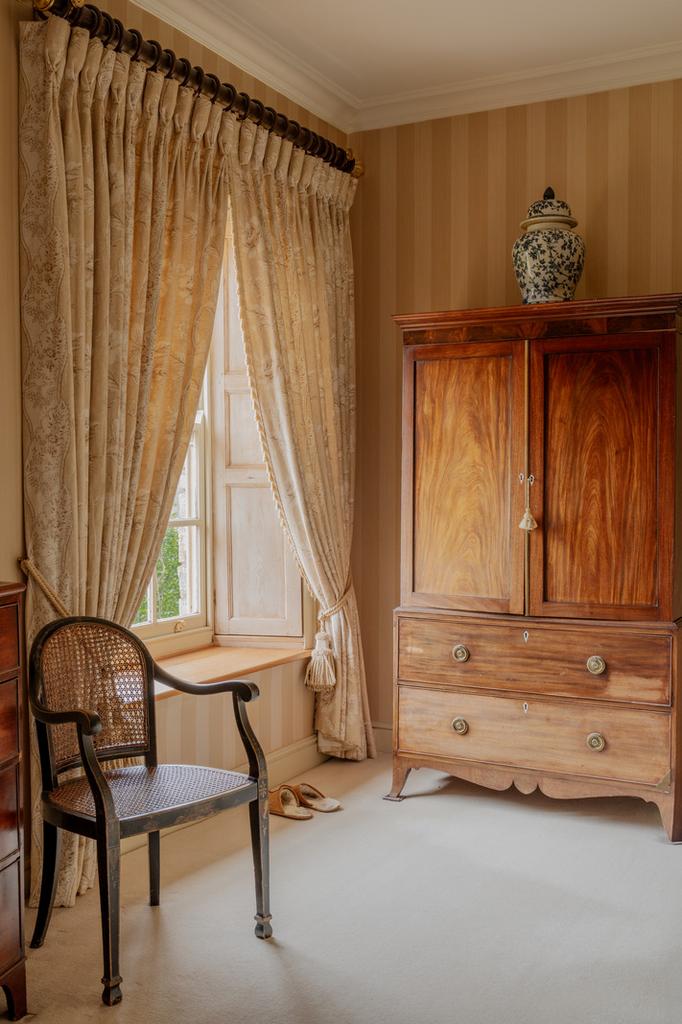 271154 - A742554.jpg