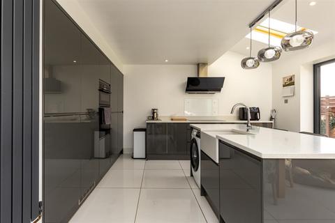 3 bedroom detached house for sale, Doveridge Road, Carlton