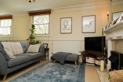 2 bedroom apartment for sale, Wellington Place