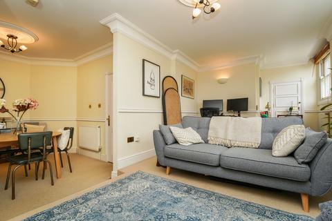 2 bedroom apartment for sale, Wellington Place