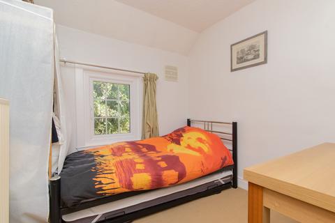 8 Chapel Row, Herne Bay, CT6 7HU