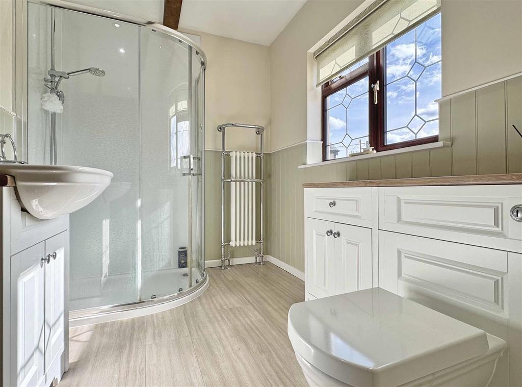 Main Shower Room.jpg