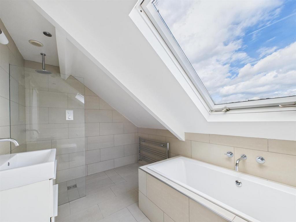 En suite 1.jpg