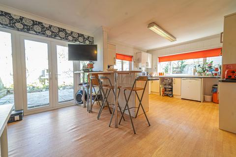 4 bedroom semi-detached house for sale, Tanyrallt Avenue, Bridgend, CF31