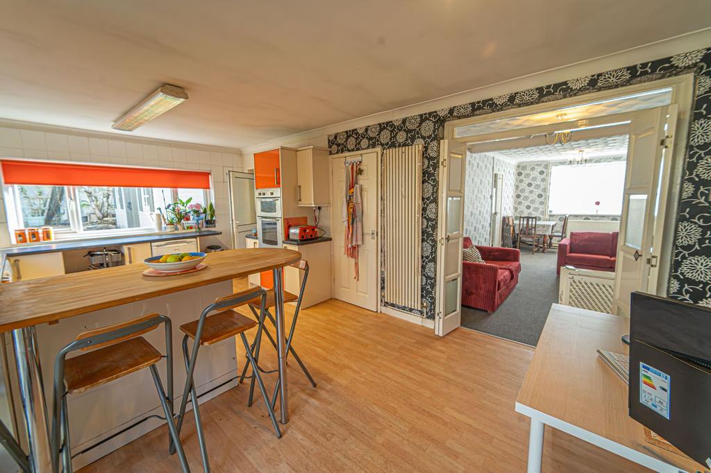 Kitchen Dining room