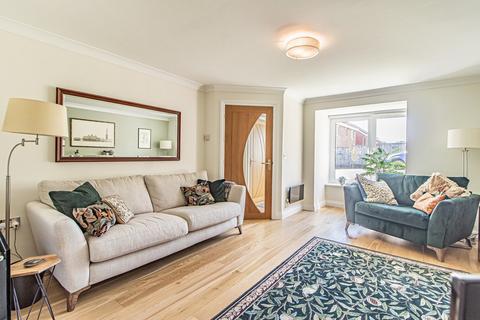 11 Clos Ynysddu, Pontyclun, CF72 9WQ