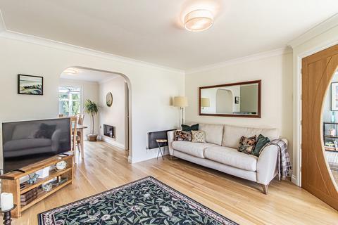11 Clos Ynysddu, Pontyclun, CF72 9WQ