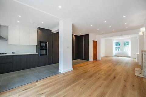 4 bedroom terraced house to rent, Eastfields Road, W3, Acton, London, W3