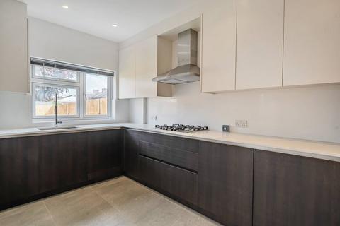 4 bedroom terraced house to rent, Eastfields Road, W3, Acton, London, W3