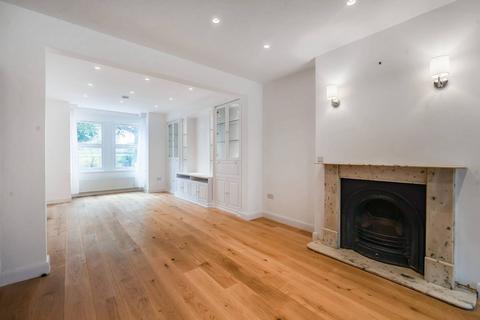 4 bedroom terraced house to rent, Eastfields Road, W3, Acton, London, W3