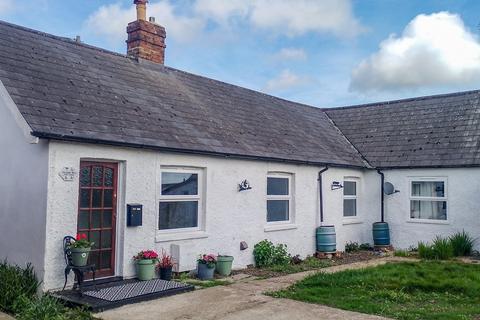 2 bedroom semi-detached bungalow for sale, 125a Hastings Road, Battle, TN33