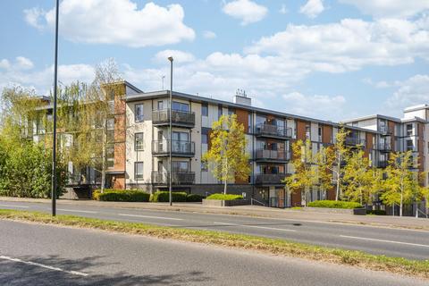 Commonwealth Drive, Crawley RH10